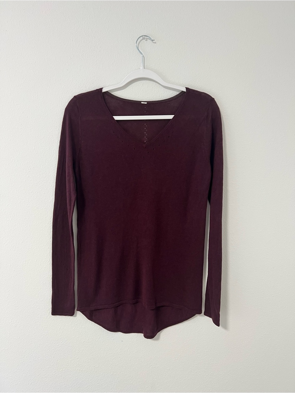 Lululemon Yin Time Long Sleeve Light Sweater in Heathered Bordeaux Drama Sz 4